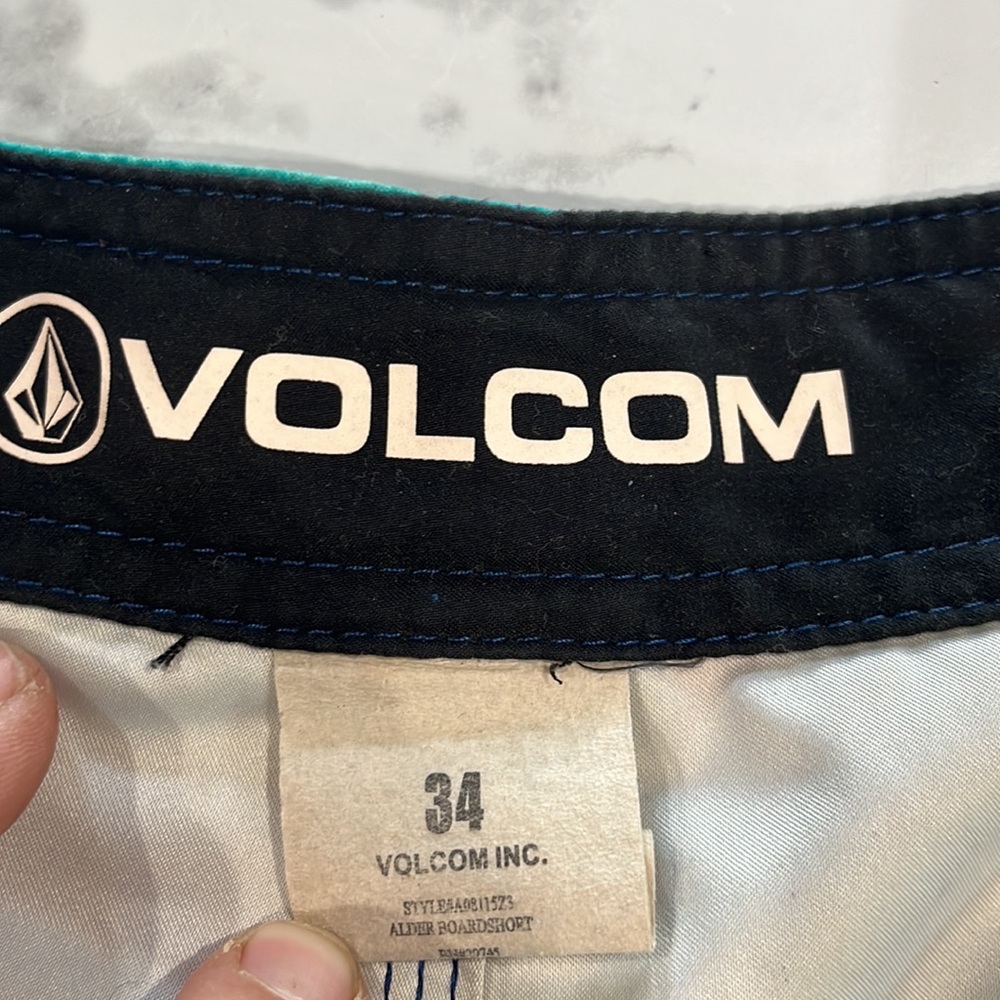 Volcom swim trunks - Picture 3 of 6